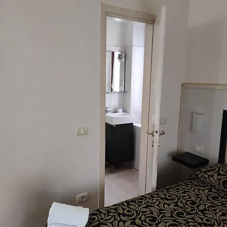 Florence Room B&B 3* Firenze