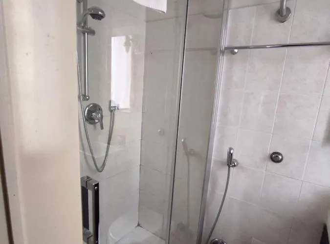 Florence Room B&B فندق مبيت وإفطار