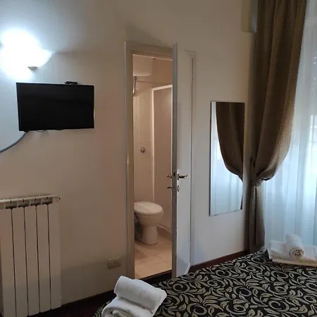 Panzió Florence Room B&B 3*